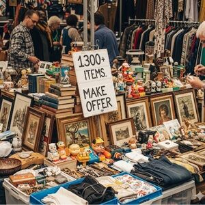 Vintage Collectibles and Decor 1300 plus items !!!